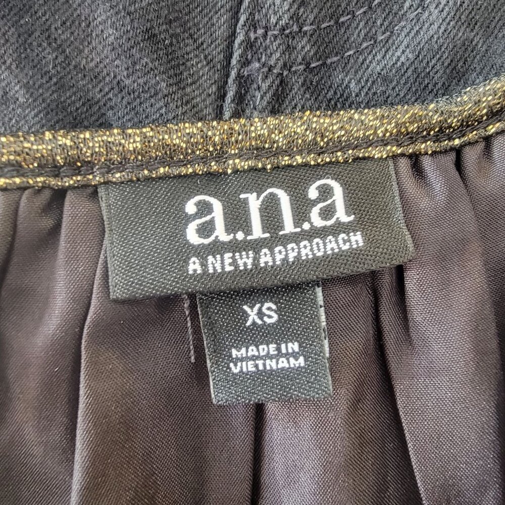 ✨a.n.a Sz XS Women's Sleeveless Sparkle gold party sleeve less Top blouse - Picture 5 of 7